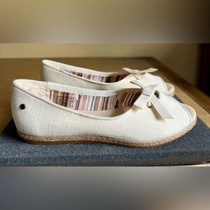 UGG  espadrille flats